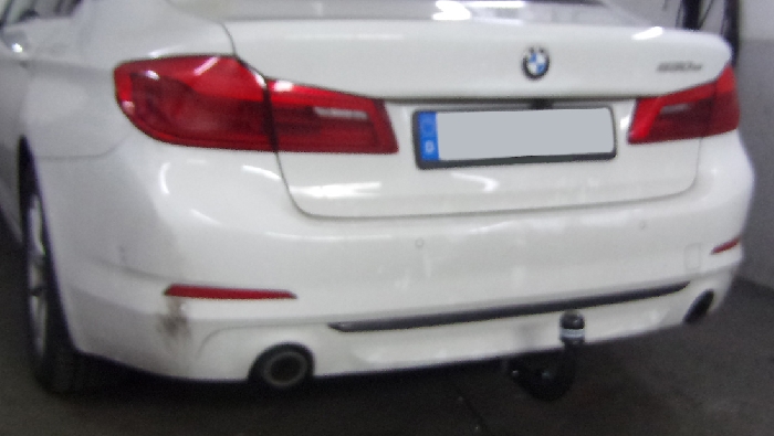 Anhängerkupplung für BMW 5er Limousine G30, speziell 530e, nur für Heckträgerbetrieb 2017-2019 - S- schwenkbar