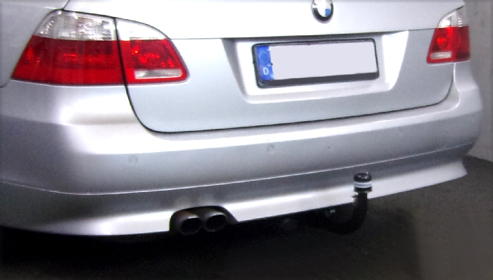Anhängerkupplung für BMW 5er Touring E61 2004-2007 - V-abnehmbar