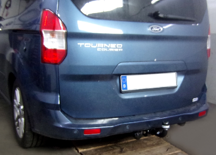 Anhängerkupplung für Ford-Tourneo Courier - 2014-2023 Ausf.: abnehmbar