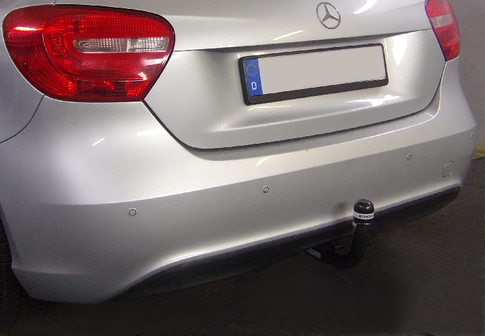 Anhängerkupplung für Mercedes A-Klasse W176 2012-2015 Ausf.: V-abnehmbar