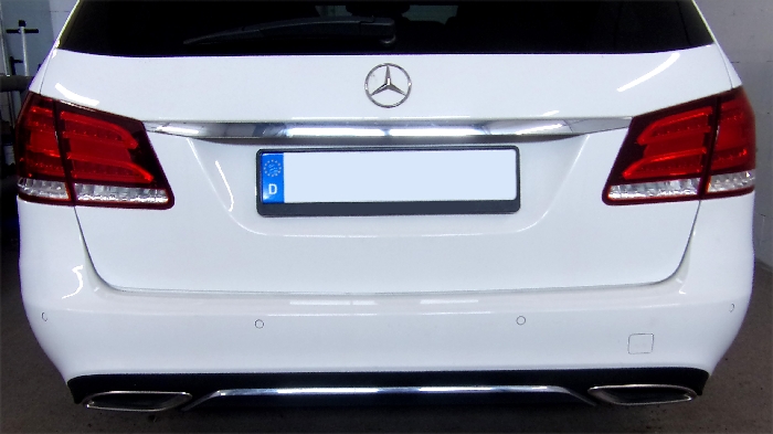 Anhängerkupplung für Mercedes-E-Klasse Kombi W 212, nicht Erdgas (Natural Gas), Baujahr 2011- Ausf.: V-abnehmbar