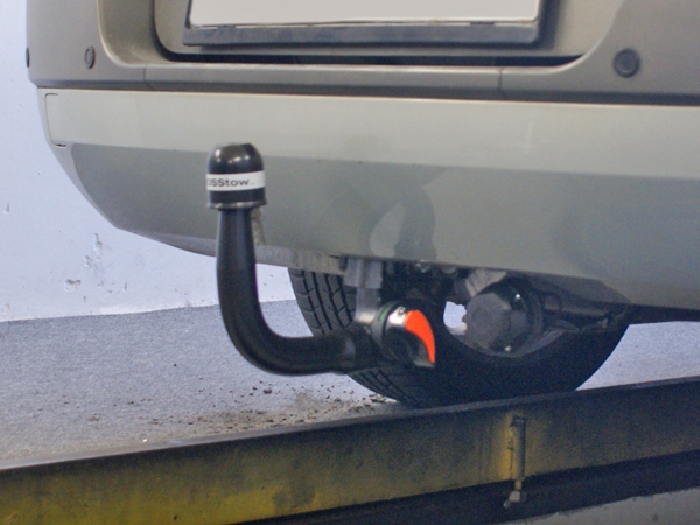 Anhängerkupplung für Renault Megane CC, Coupe, Cabrio, auch mit Einparksensoren- PDC 2003-2010 - V-abnehmbar