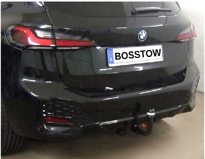 Anhängerkupplung für BMW-2er U06 Active Tourer, spez. mit M-Paket, Baureihe 2022- V-abnehmbar