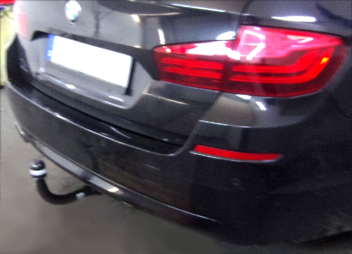Anhängerkupplung für BMW 5er Touring F11 2014- - V-abnehmbar