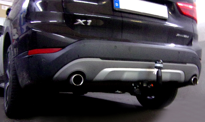Anhängerkupplung für BMW-X1 F48 Geländekombi, Baujahr 2015- Ausf.: V-abnehmbar
