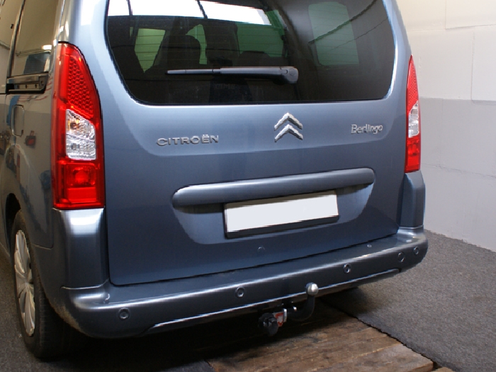 Anhängerkupplung für Peugeot-Partner Kasten/ Bus/ Kombi, Gesamtlänge: 4628mm, Baujahr 2008-2011
