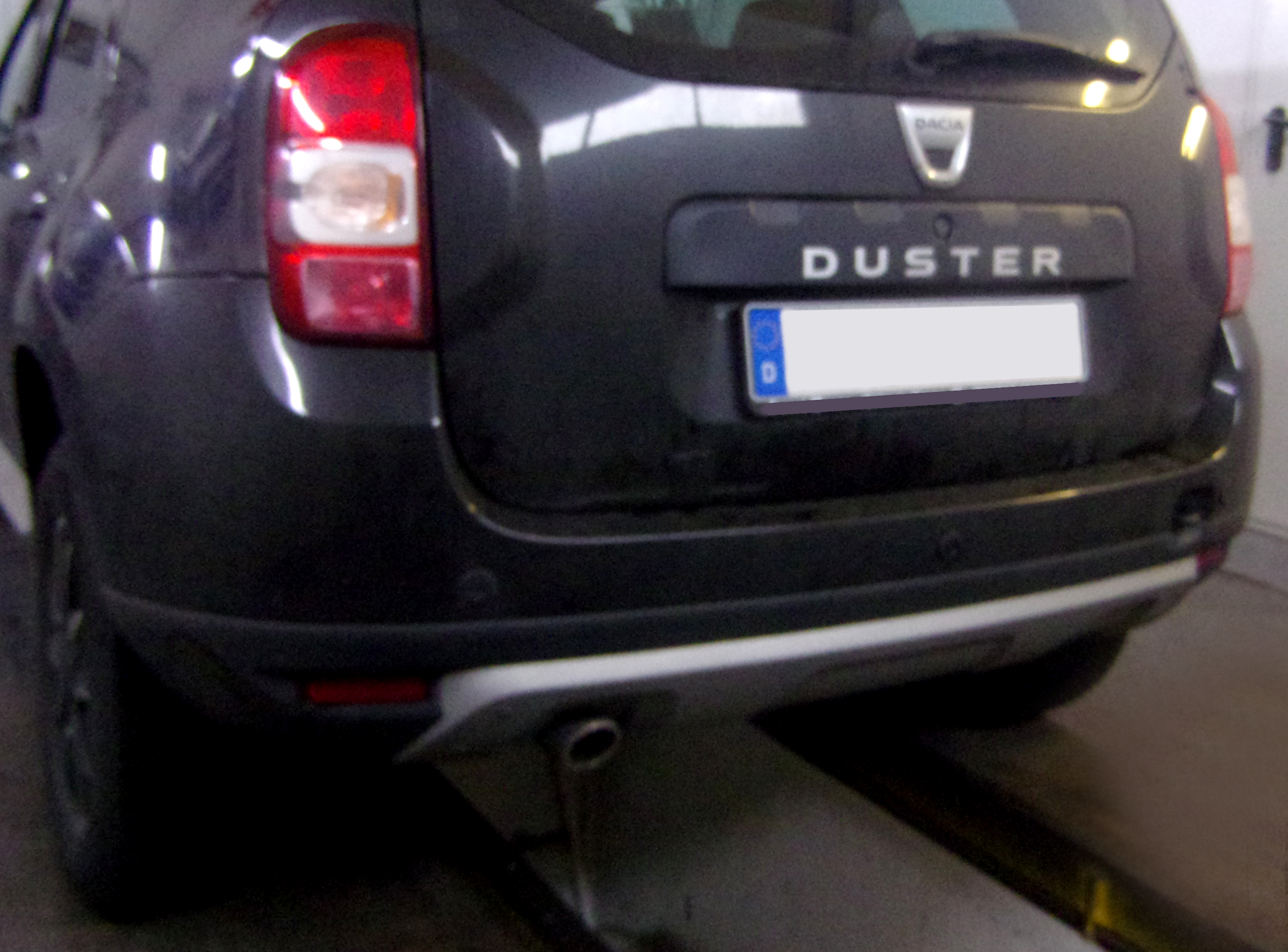 Anhängerkupplung für Dacia Duster SUV 2WD und 4WD 2013-2017 - abnehmbar