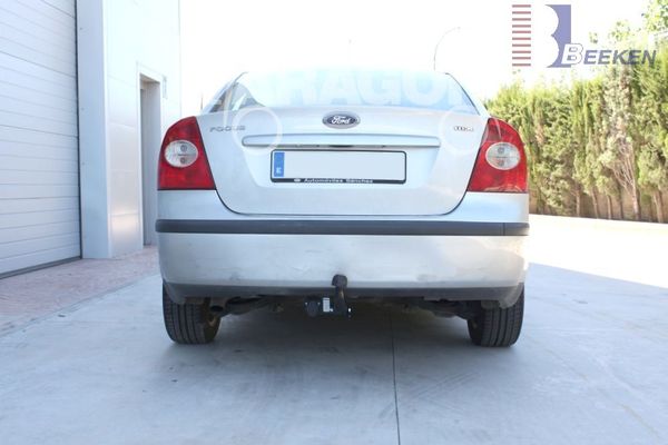 Anhängerkupplung für Ford Focus Fließheck, nicht ST 225, RS 2015-2018 Ausf.: starr