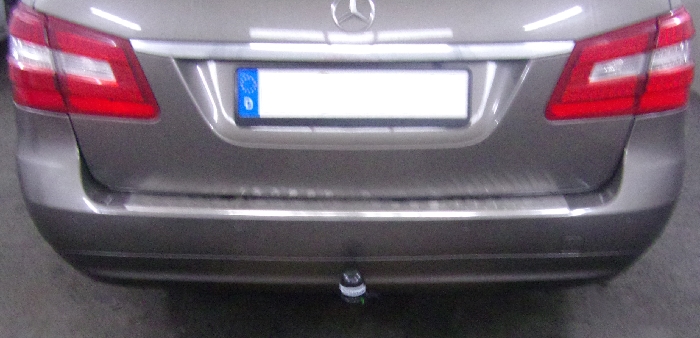 Anhängerkupplung für Mercedes-E-Klasse Kombi W 212, nicht Erdgas (Natural Gas), Baujahr 2009-2011 Ausf.: V-abnehmbar