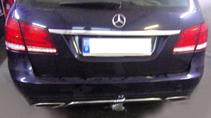 Anhängerkupplung für Mercedes E-Klasse Kombi W 212, nicht Erdgas (Natural Gas) 2011- - abnehmbar