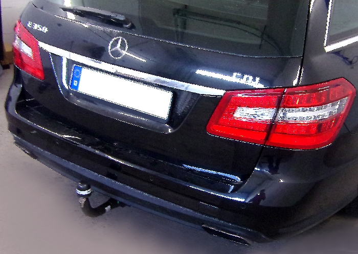 Anhängerkupplung für Mercedes E-Klasse Kombi W 212, spez. m. AMG Sport o. Styling Paket, nicht Erdgas 2011- - V-abnehmbar