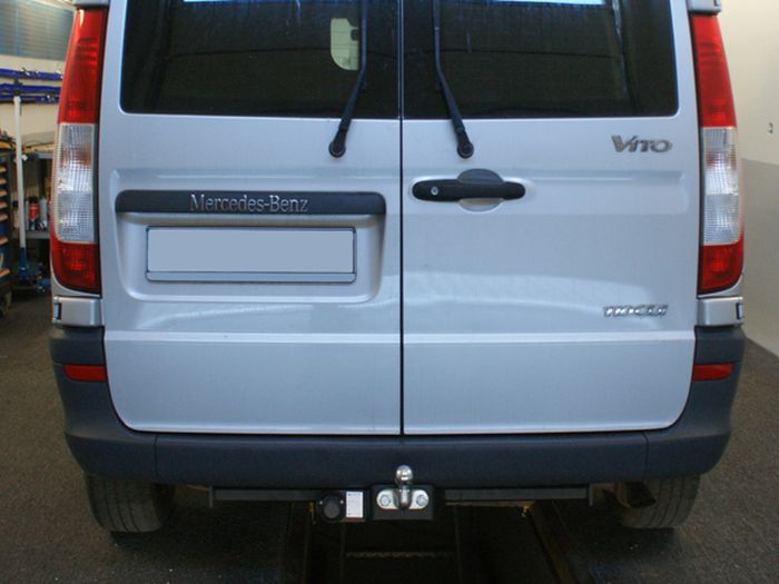 Anhängerkupplung für Mercedes-Viano W639, Fzg. m. Elektrosatz-Vorbereitung, Baujahr 2005-2010