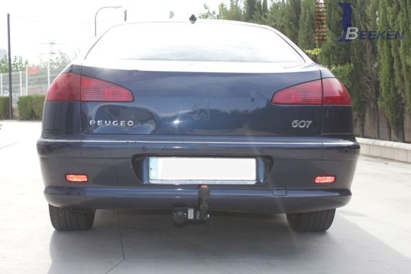 Anhängerkupplung für Peugeot 607 2007- - starr