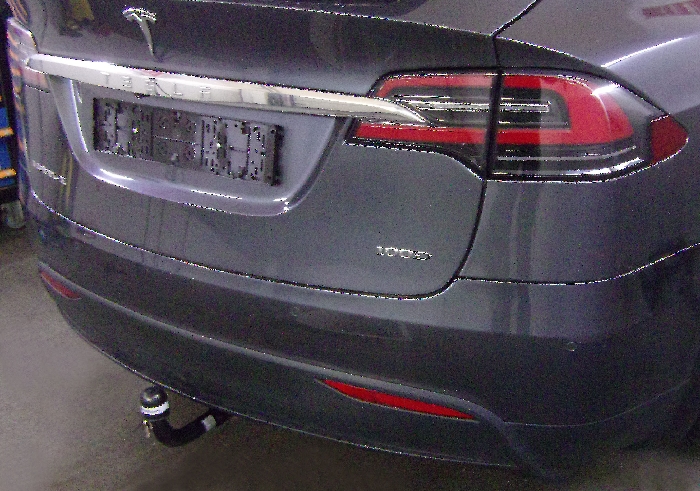 Anhängerkupplung für Tesla-Model X Allrad, mit AHK Vorbereitung US, Baujahr 2016-