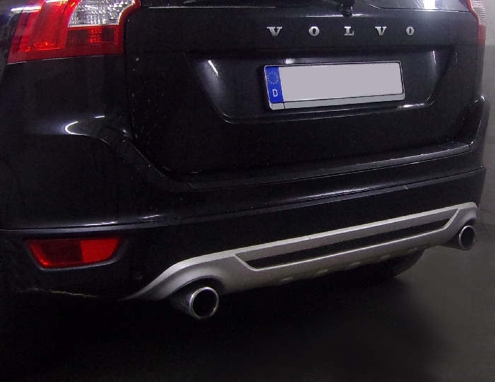 Anhängerkupplung für Volvo XC 60 spez. R-Design, incl. Abdeckung schwarz 2012-2013 - V-abnehmbar 45 Grad