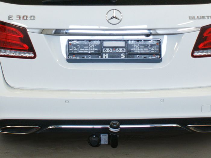 Anhängerkupplung Mercedes-E-Klasse Limousine W 212, nicht Erdgas (Natural Gas), Baujahr 2009-2011 Ausf.:  feststehend