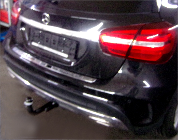 Anhängerkupplung für Mercedes-GLA X156, spez. m. AMG Sport o. Styling Paket - 2013-