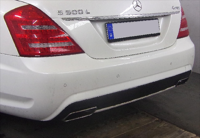Anhängerkupplung für Mercedes-S- Klasse - 2006- W221, spez. m. AMG Sport o. Styling Paket Ausf.:  vertikal