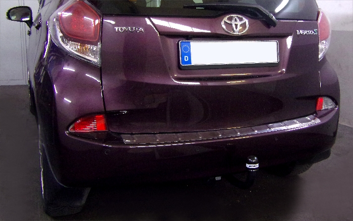Anhängerkupplung Toyota-Verso S - 2011-