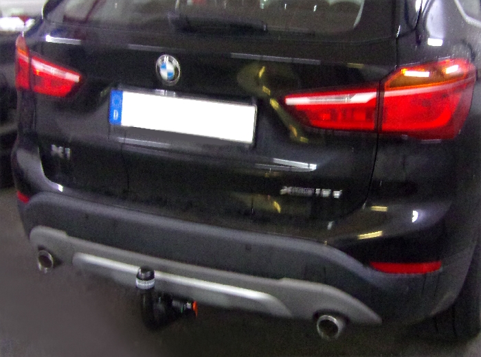 Anhängerkupplung für BMW X1 F48 Geländekombi 2015- Ausf.: V-abnehmbar