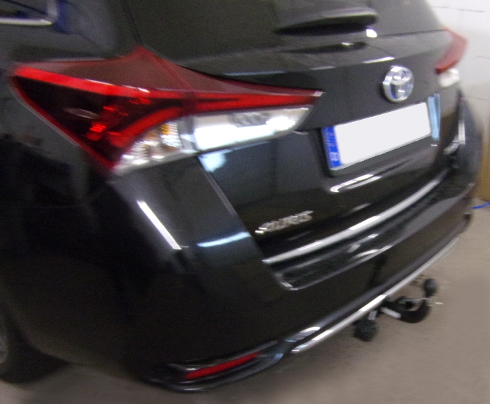 Anhängerkupplung für Toyota Auris Fließheck Hybrid 2013- - starr