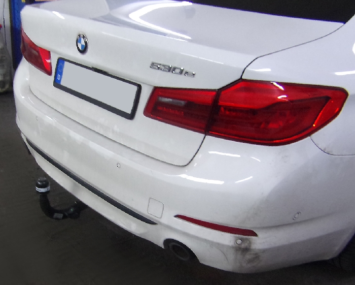 Anhängerkupplung für BMW 5er Limousine G30, speziell 530e, nur für Heckträgerbetrieb 2017-2019 - S- schwenkbar