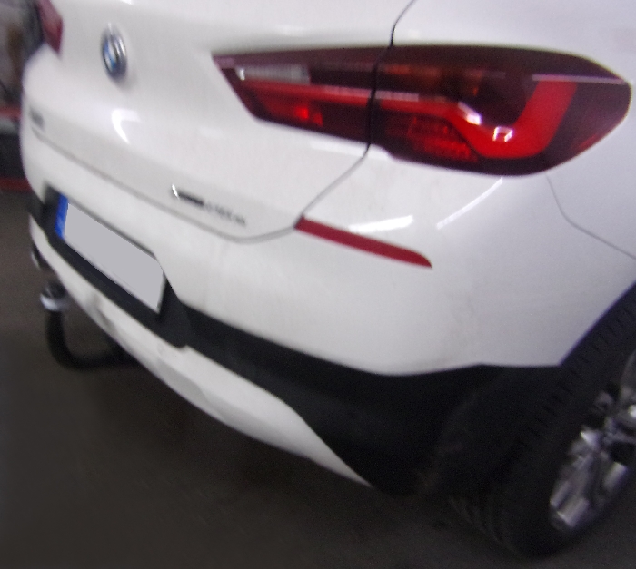 Anhängerkupplung für BMW X2 F39, spez. Plug-In Hybrid, nur für Heckträgerbetrieb 2020- Ausf.: V-abnehmbar